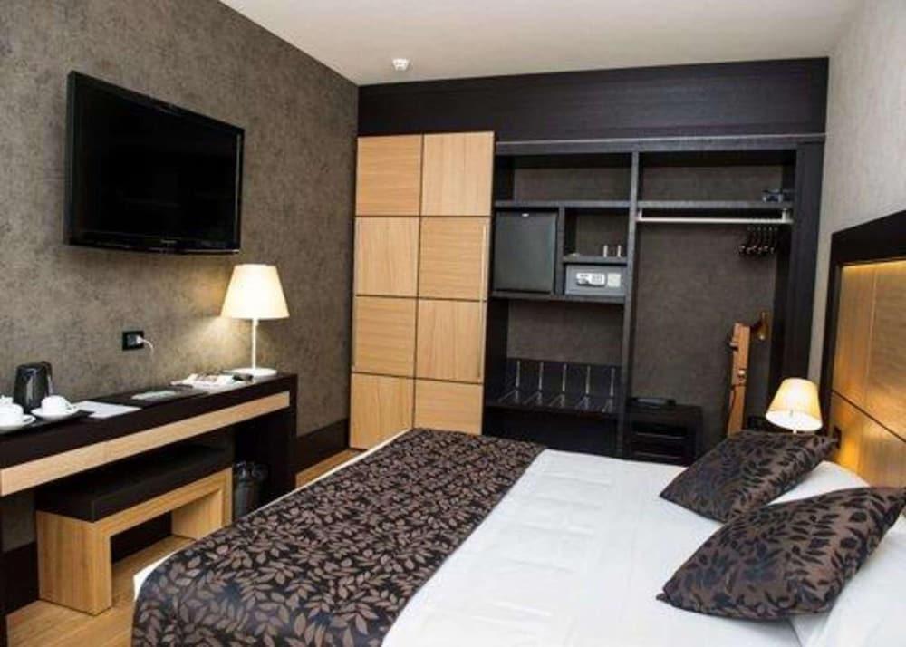 B&B Hotel Borgaro Torinese 4*