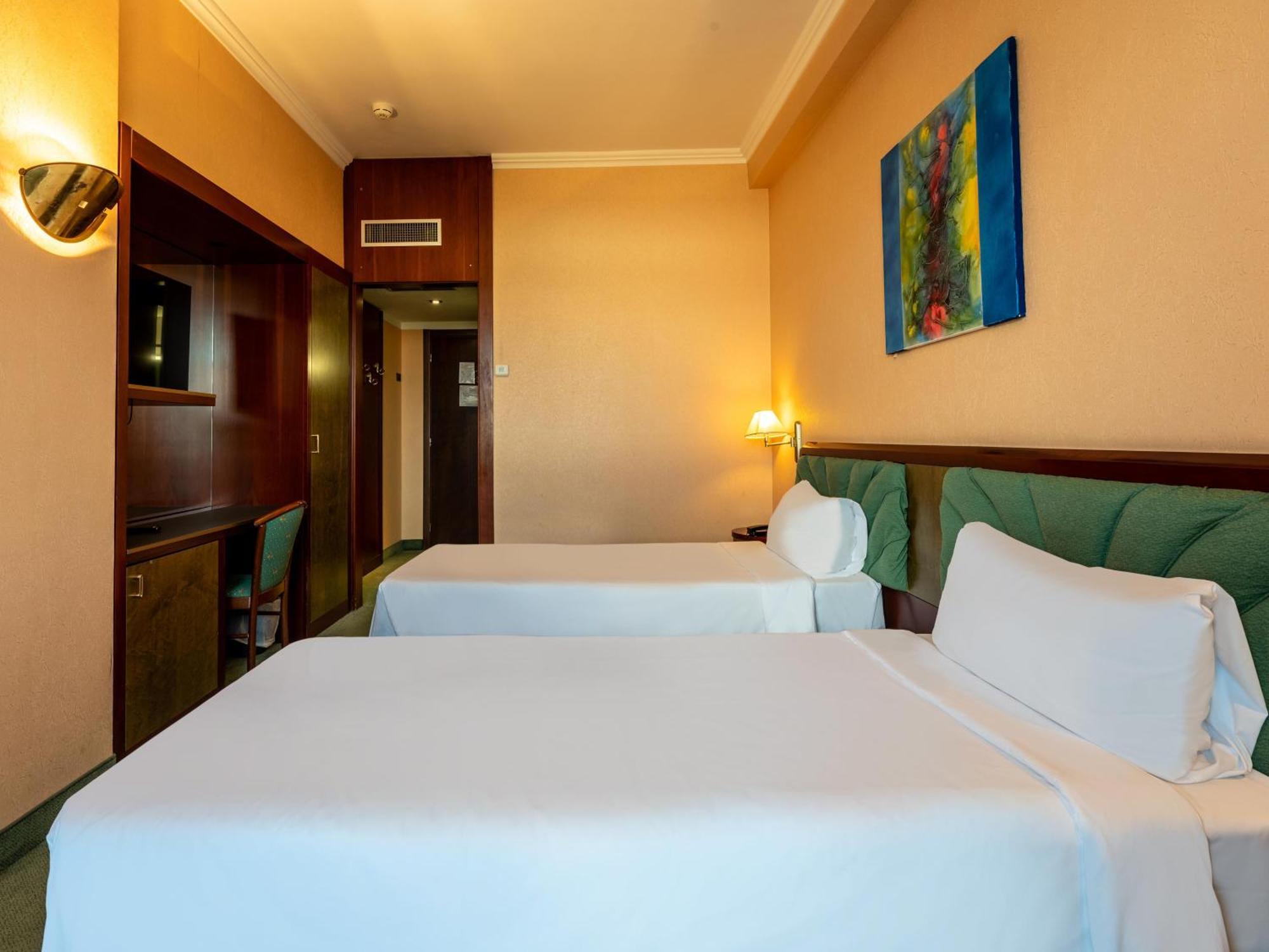 B&B Hotel Borgaro Torinese 4*