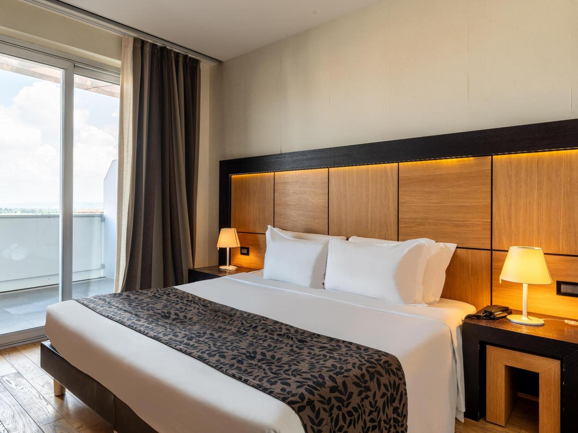 Hotel B&B Hotel Borgaro Torinese 4*