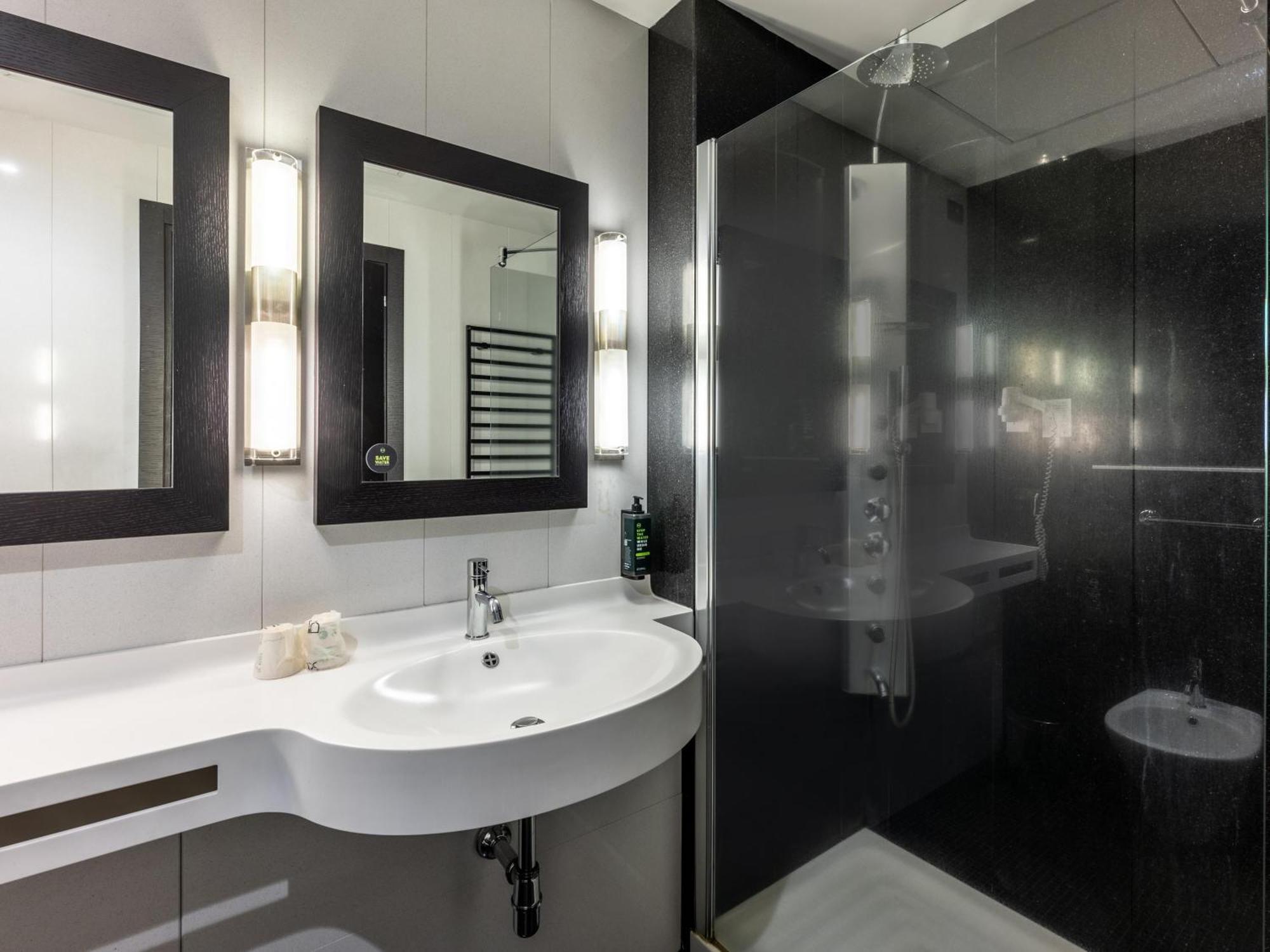 B&B Hotel Borgaro Torinese Hotel